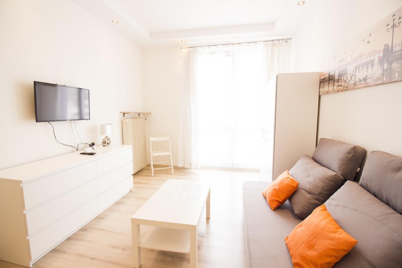 Wroclove Apartments Self Check-In Wrocław Exteriör bild